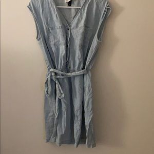 “❣️3 for $10❣️ Jean” dress with tie Size M